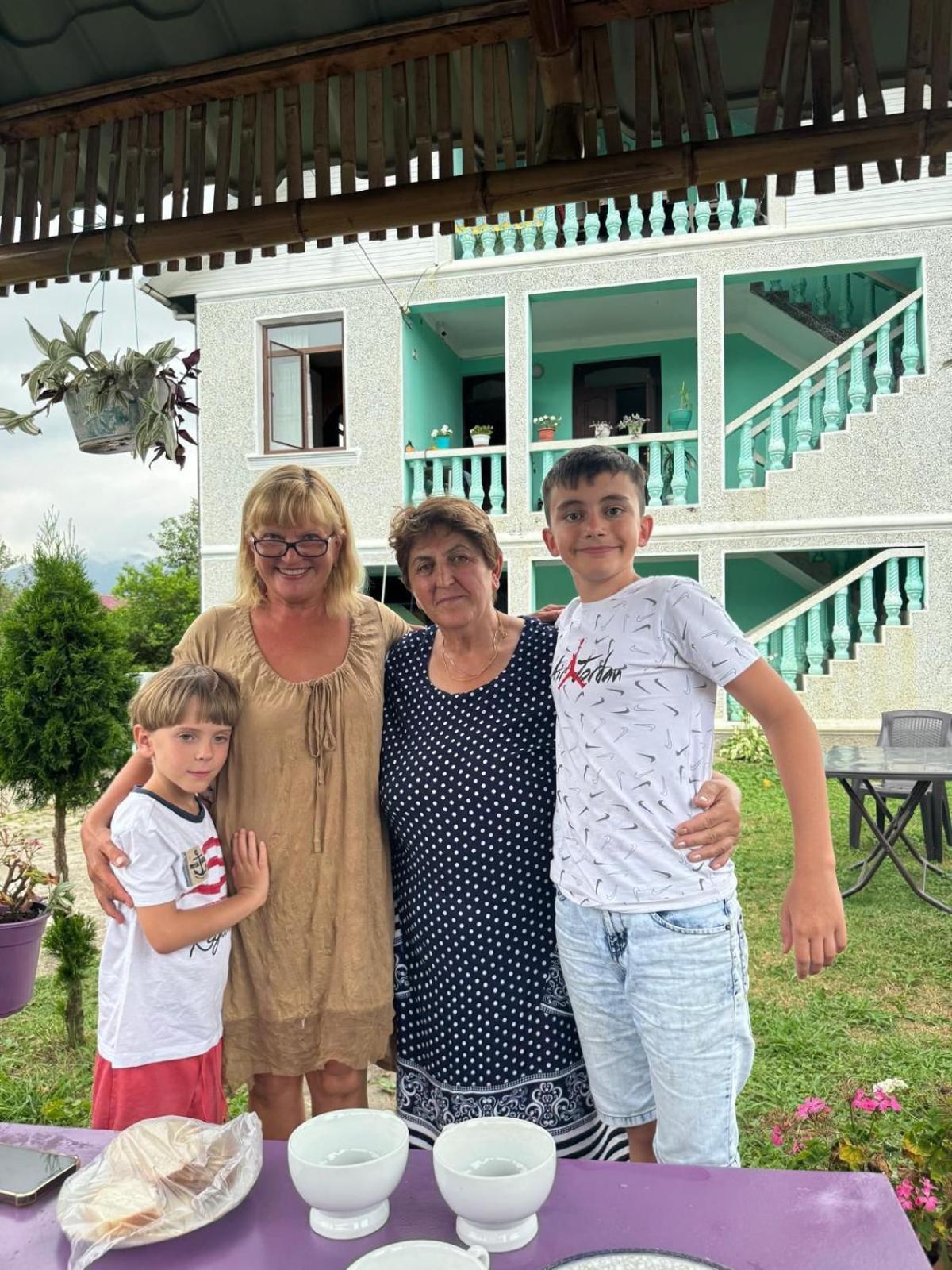 Homestay In Batumi Дом В Чакви エクステリア 写真