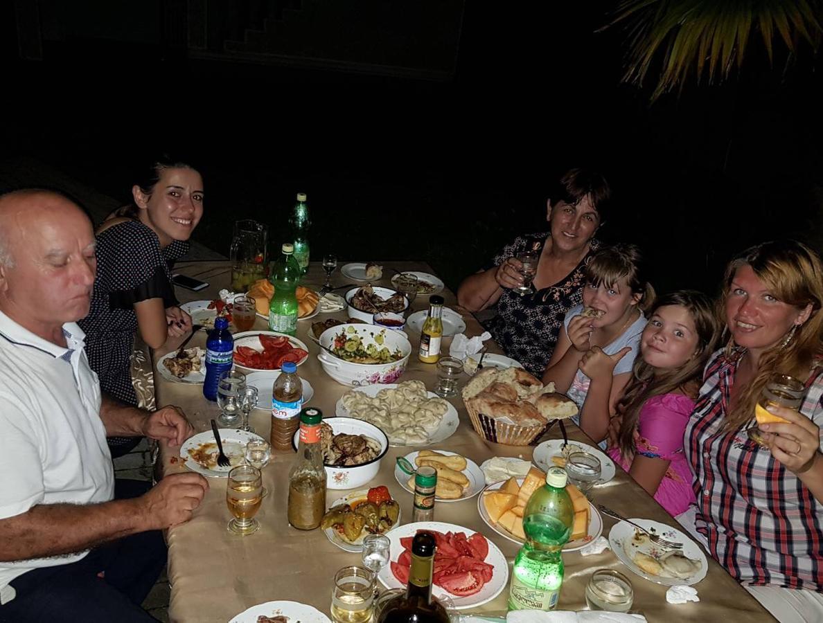 Homestay In Batumi Дом В Чакви エクステリア 写真